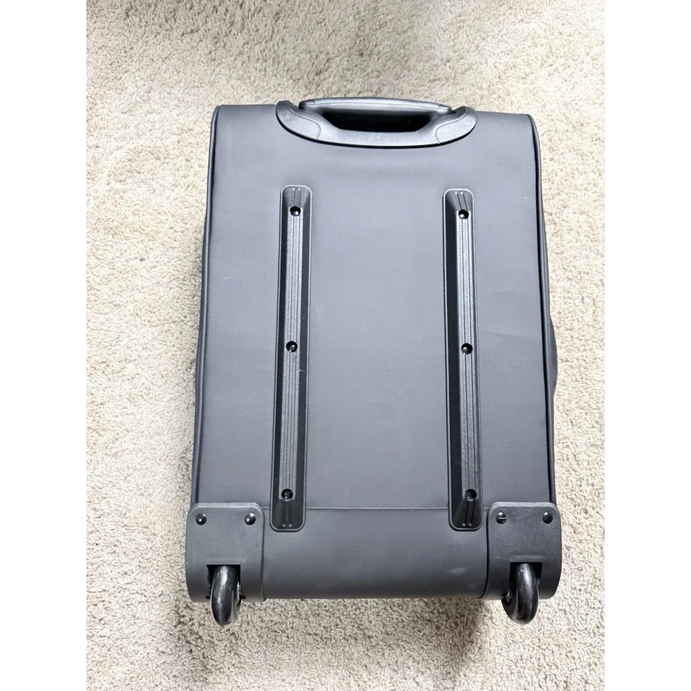 Oakley Endless Adventure Carry-On Luggage FOS901349 Tree Logo The Classic EUC